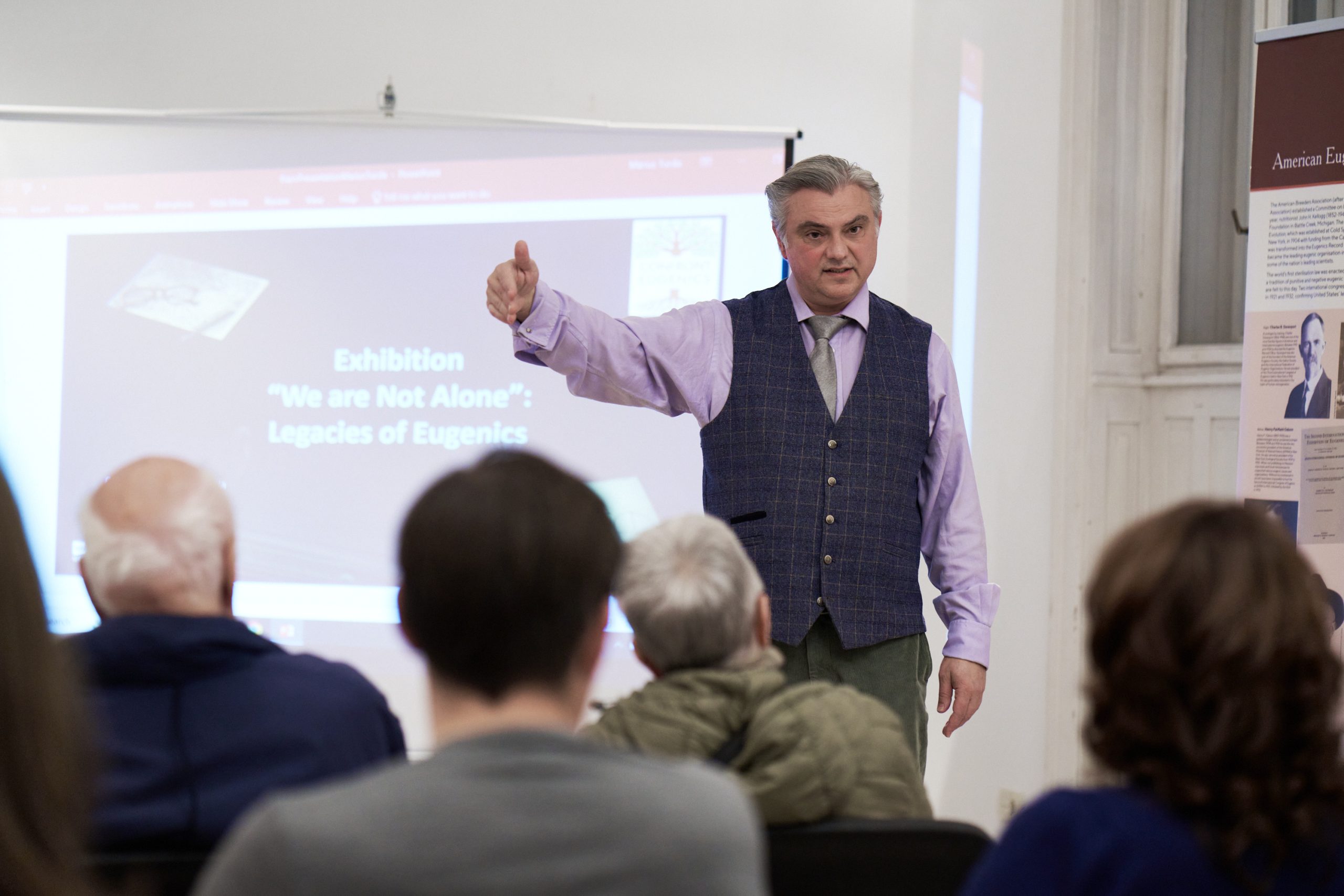 Marius Turda presenting at the Jewish Community of Belgrade